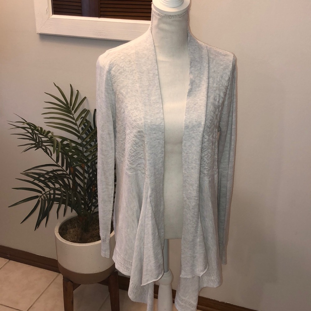 Poof! light gray aztec print flyaway cardigan